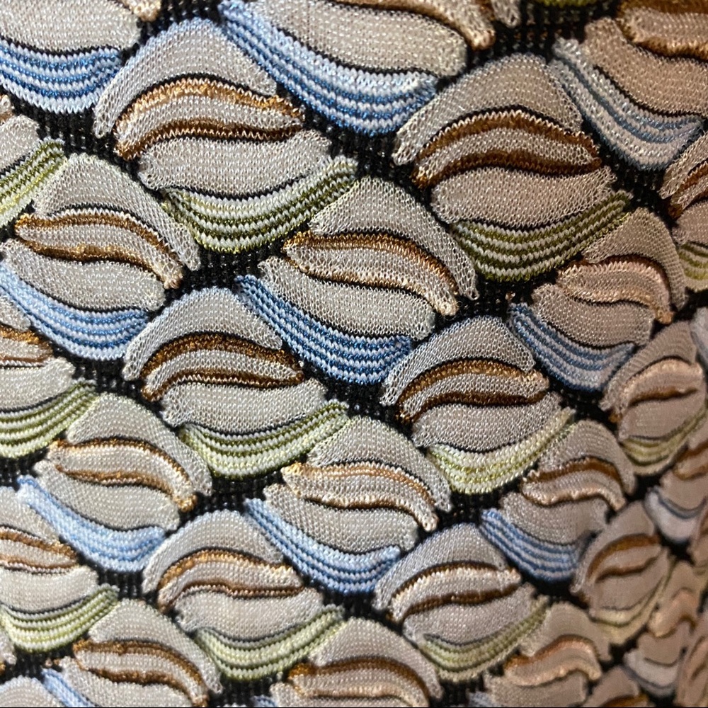 Wrapper Top - Picture 7 of 9